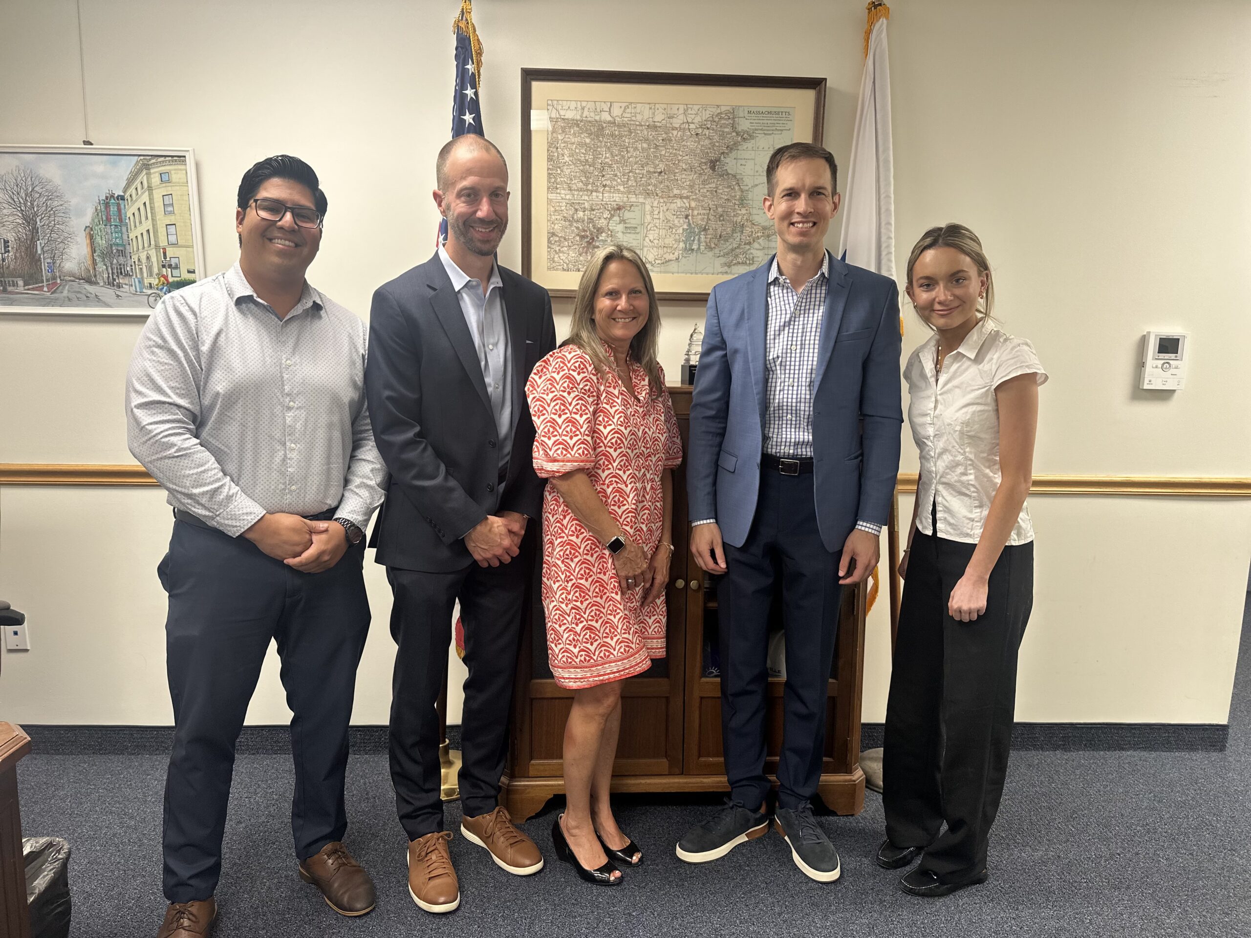 Featured image for “MRU Meets with Representative Jake Auchincloss to Discuss Restaurant Industry Challenges”